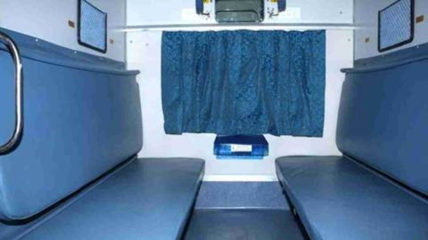 कोरोना वायरस: मध्य, पश्चिमी और दक्षिणी रेलवे ने डिब्बों से हटाए कंबल और पर्दे