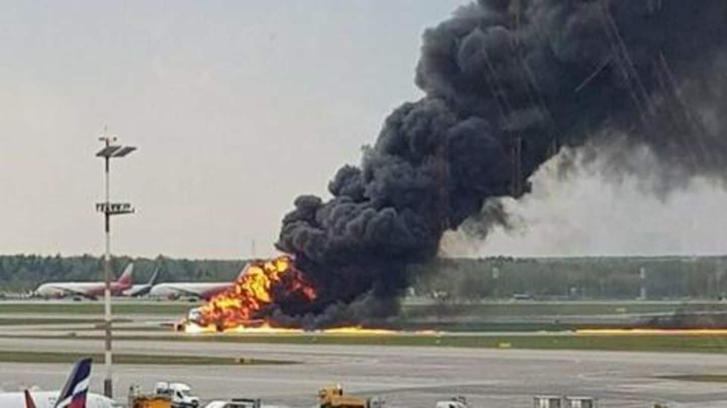 रूसः इमरजेंसी लैंडिंग करते वक्त विमान में लगी आग, 41 यात्रियों की मौत