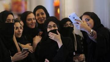 अब अपनी मर्जी से यात्रा कर सकेंगी सऊदी अरब की महिलाएं, अनुमति लेने की पाबंदी हटी