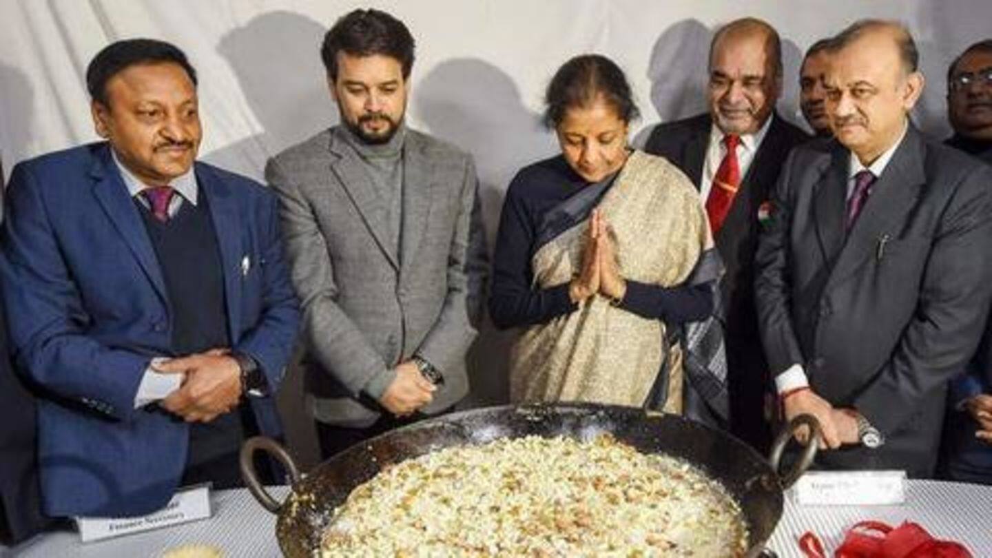 हलवा सेरेमनी से होती है बजट छपाई की शुरुआत हलवा सेरेमनी से होती है बजट छपाई की शुरुआत