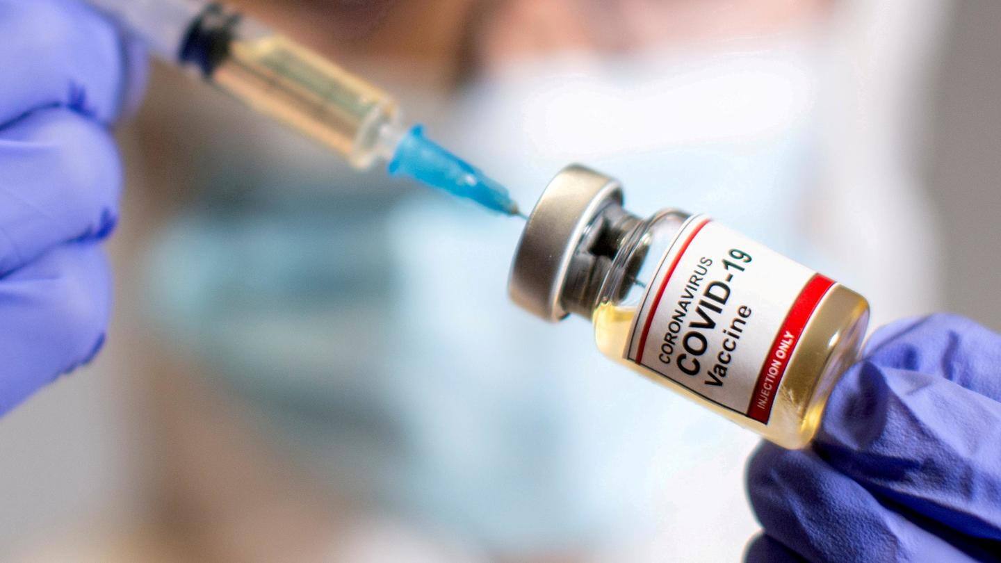 देश में इसी महीने मिल सकती है कोरोना वैक्सीन के आपात इस्तेमाल की मंजूरी- AIIMS निदेशक