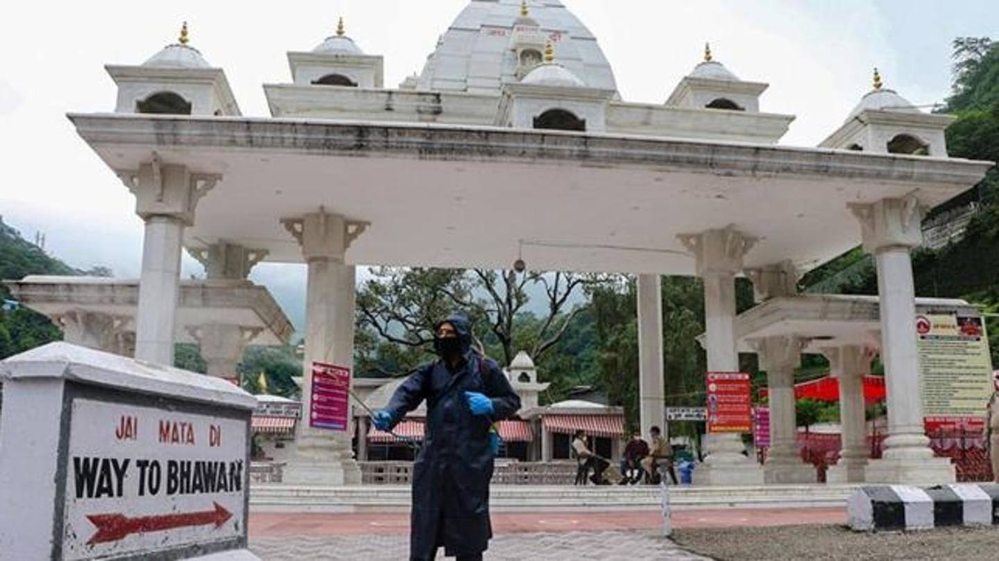 संक्रमण से बचाव के लिए बरती जा रही सावधानियां संक्रमण से बचाव के लिए बरती जा रही सावधानियां