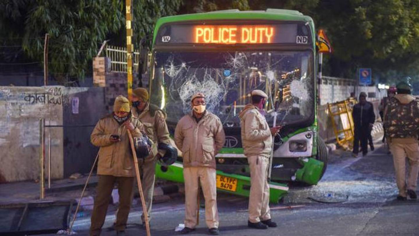 दिल्ली सरकार की मंजूरी के बिना पुलिस को नहीं मिलेगी DTC बसें