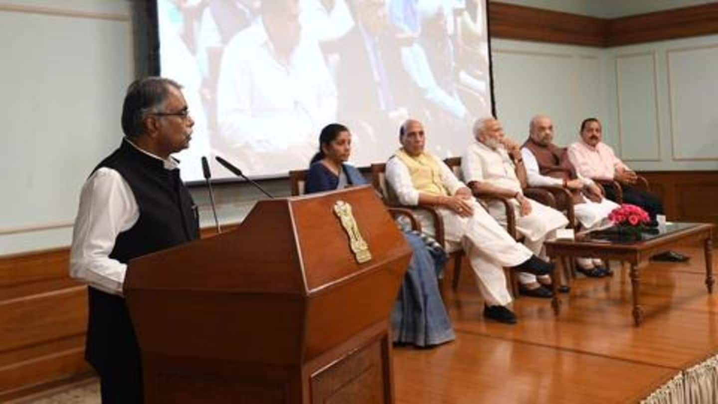 शीर्ष अधिकारियों से मिले प्रधानमंत्री मोदी, कहा- ईज ऑफ लिविंग सुधारने के लिए उठाएं कदम