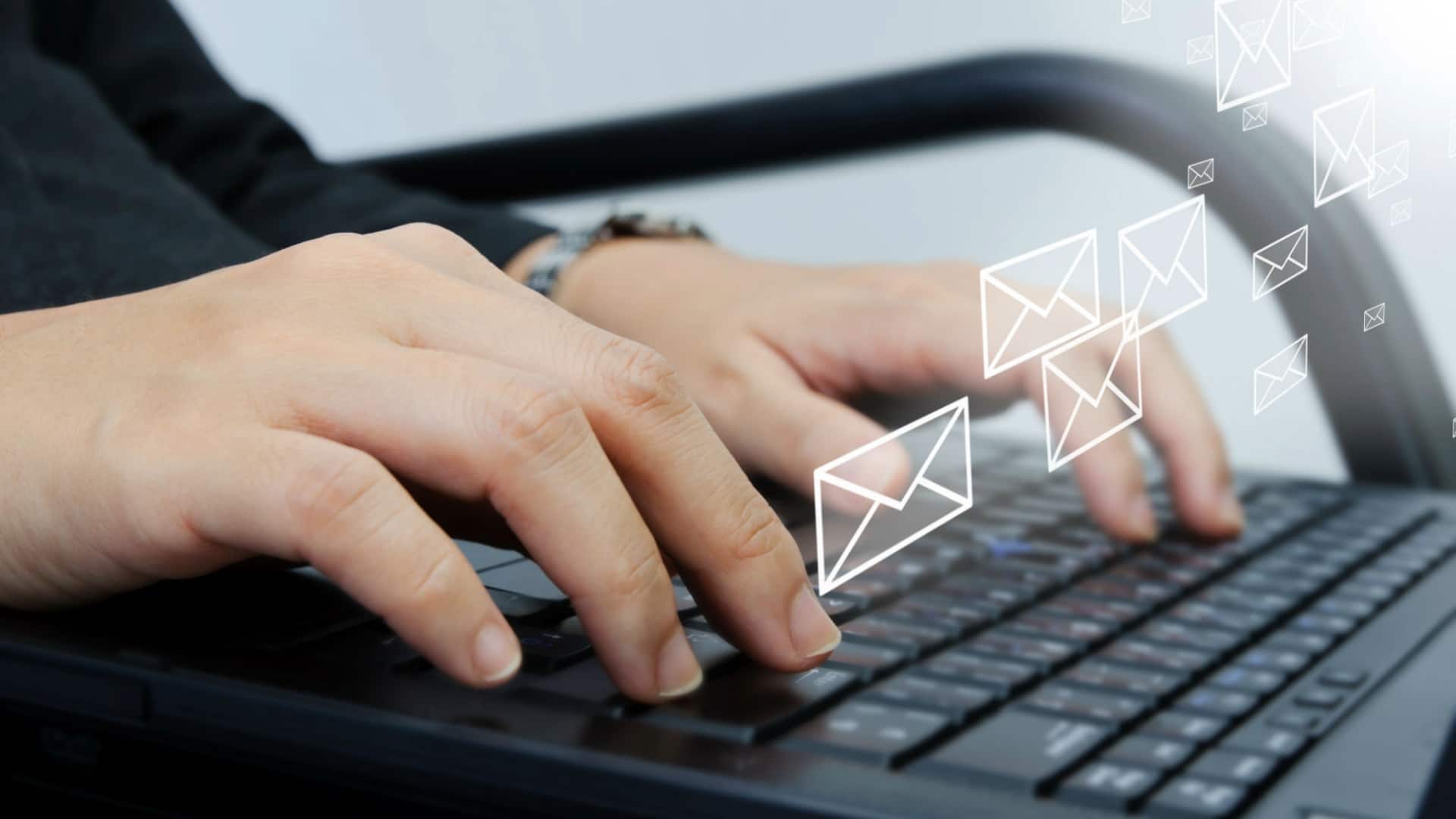 समझ नहीं आ रहा कैसे लिखें नौकरी का ईमेल? ये AI टूल्स करेंगे मदद