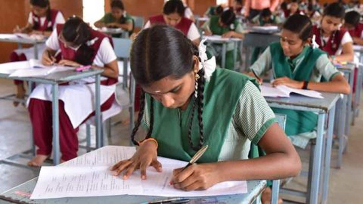 उत्तर प्रदेश: लगभग पांच लाख छात्रों ने छोड़ी बोर्ड परीक्षा, इतनों के नाम दर्ज हुई FIR