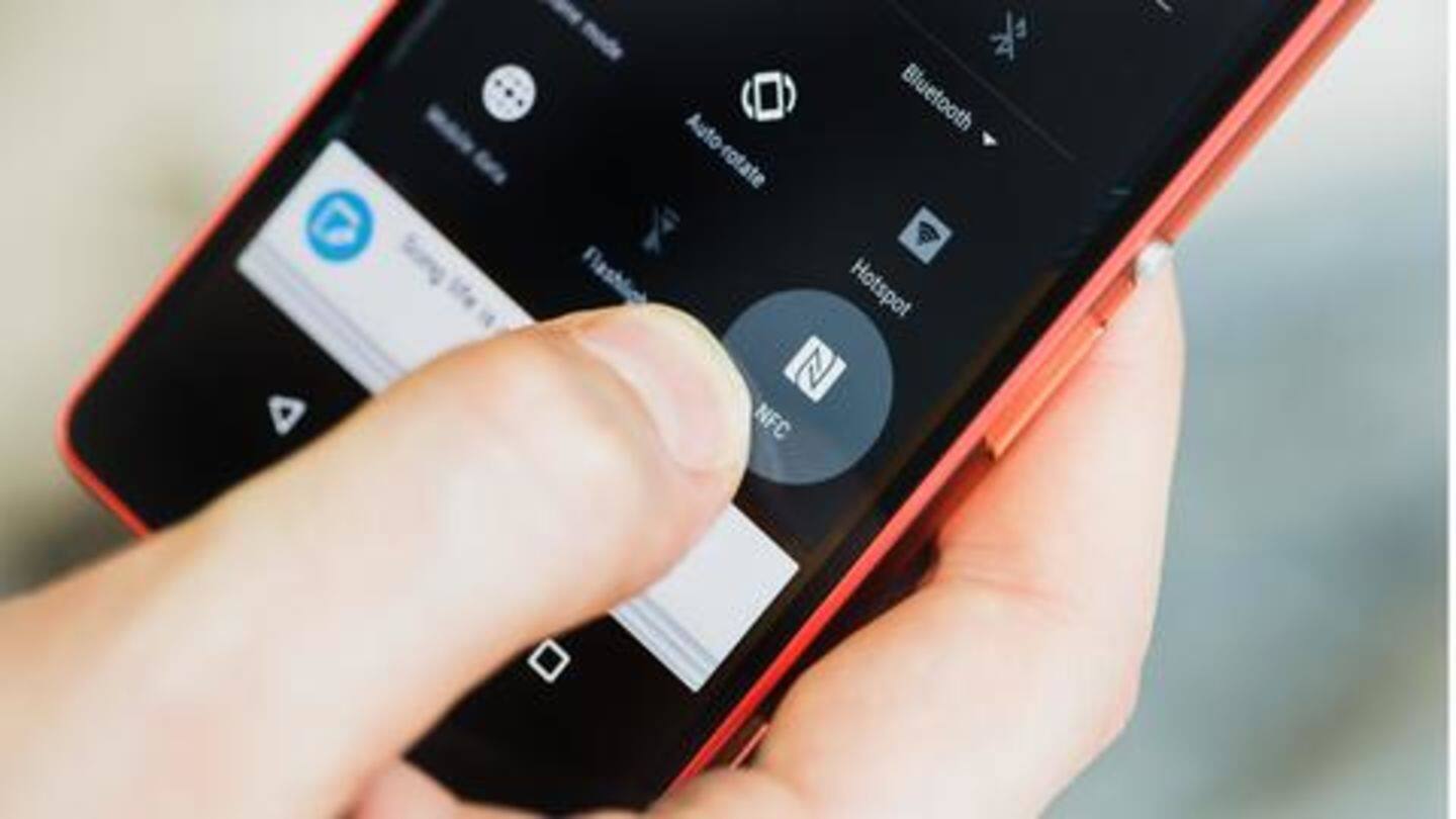 स्मार्टफोन में आ रही नई टेक्नॉलॉजी NFC स्मार्टफोन में आ रही नई टेक्नॉलॉजी NFC