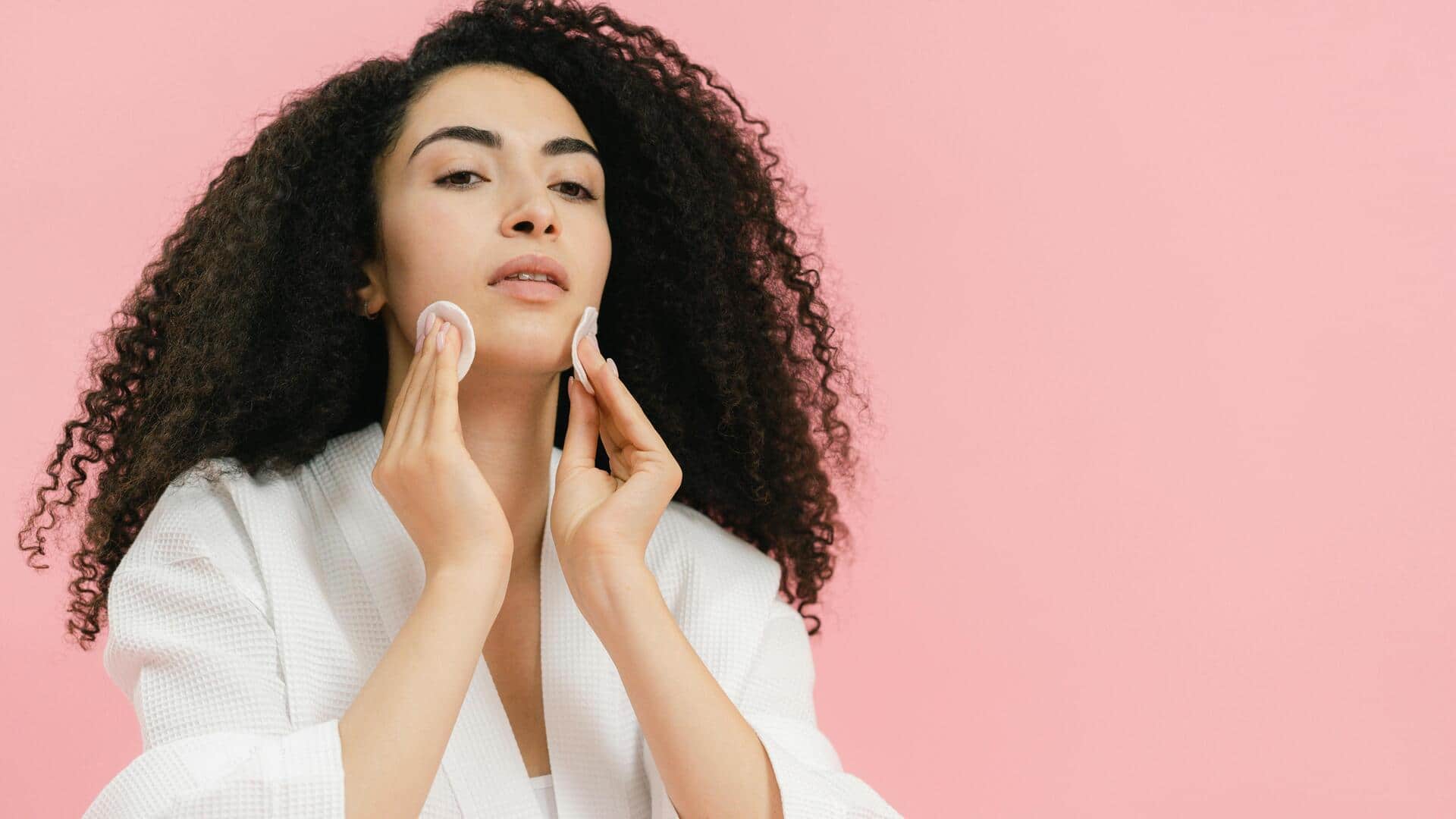 रात को बिस्तर पर जाने से पहले अपनाएं ये 5 आदतें, खुद को महसूस होगा युवा रात को बिस्तर पर जाने से पहले अपनाएं ये 5 आदतें, खुद को महसूस होगा युवा