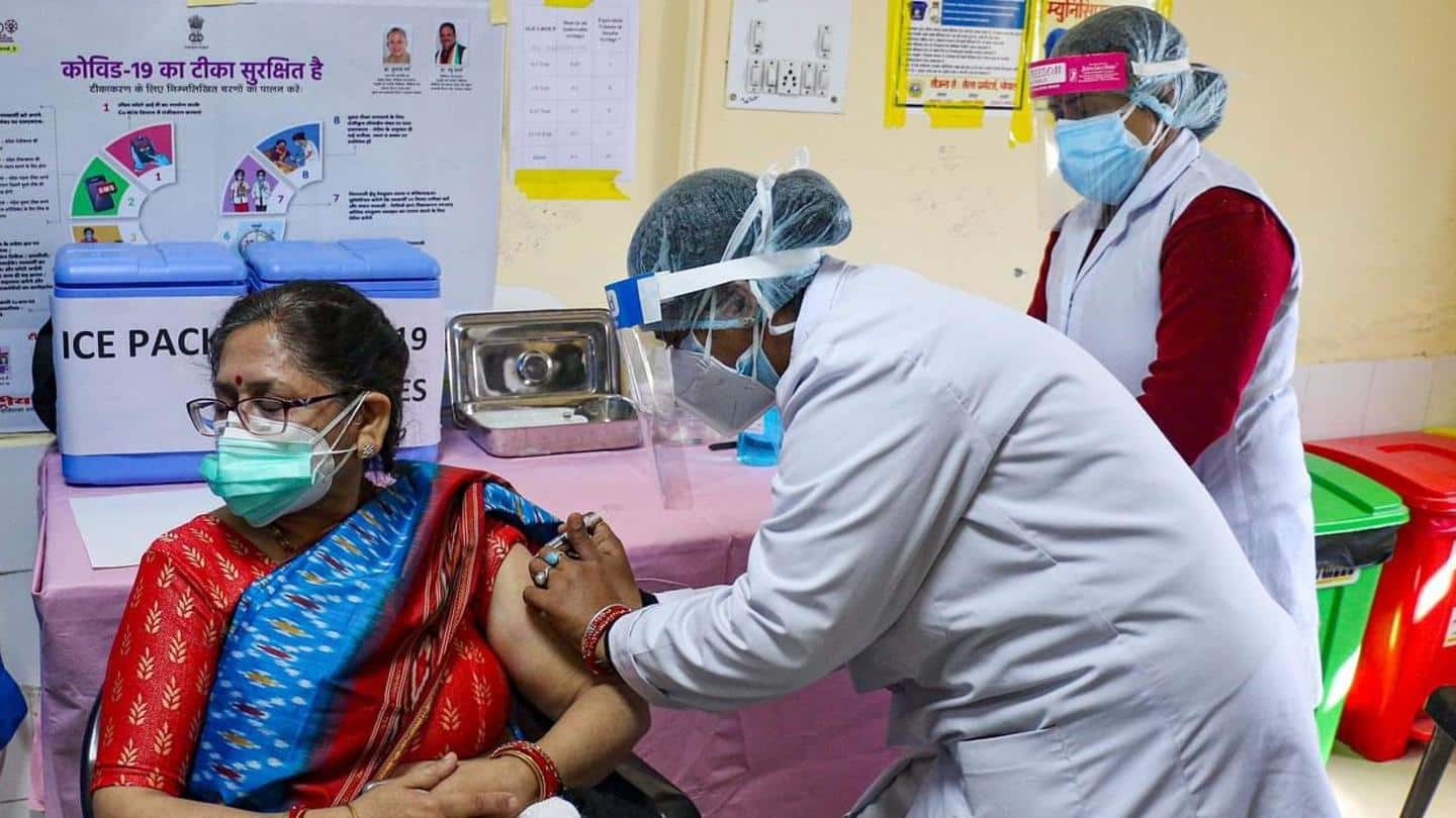 कोरोना वायरस: देश में बीते दिन 13,203 नए मामले, तीसरा सबसे अधिक प्रभावित राज्य बना केरल