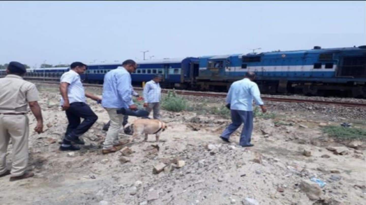 केरल: ट्रेन में महिला यात्री के पास से भारी मात्रा में विस्फोटक बनाने की सामग्री बरामद