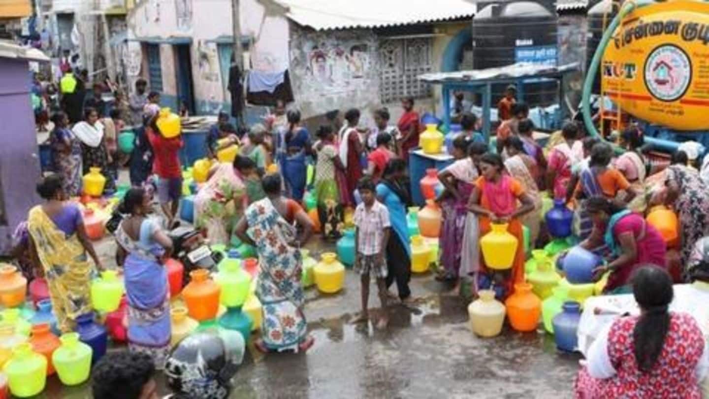 चेन्नई जल संकट: इडली-डोसा बैटर खरीदने पर ग्राहकों को एक बाल्टी मुफ्त पानी दे रहा दुकानदार