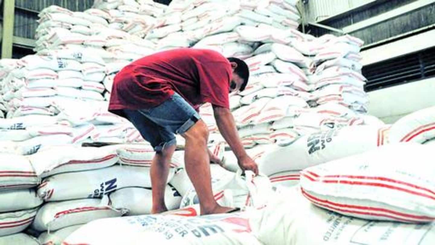 गोदामों में पड़े अतिरिक्त चावल के जरिए हैंड सैनिटाइजर्स बनाएगी केंद्र सरकार