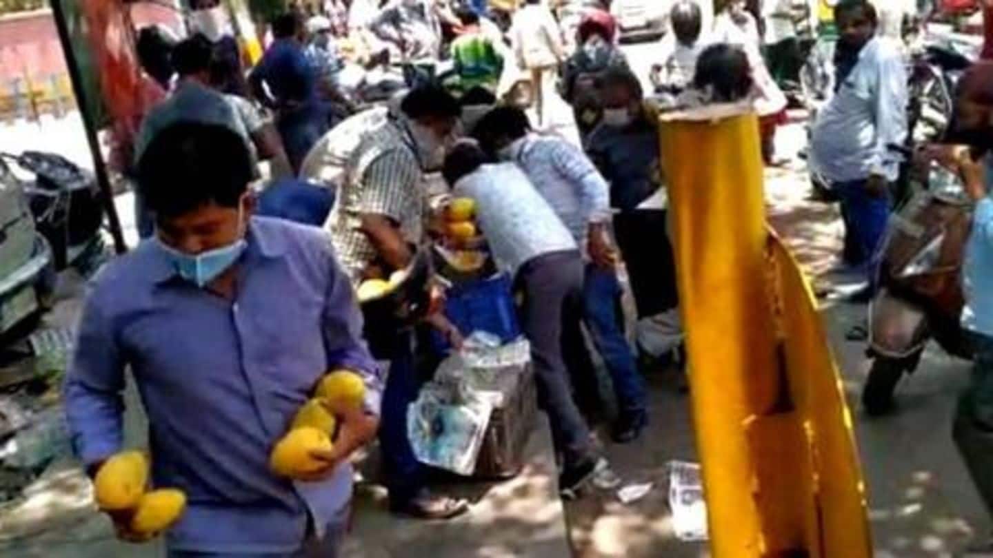 ये कैसी "दिलवालों की दिल्ली"? भीड़ ने लूटे रेहड़ी वाले के 30,000 रुपये के आम