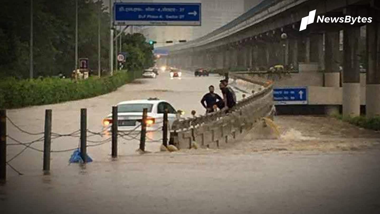 भारी बारिश से दिल्ली-NCR जलमग्न; गुरूग्राम में सबसे बुरा हाल, गाड़ियां और बसें डूबीं