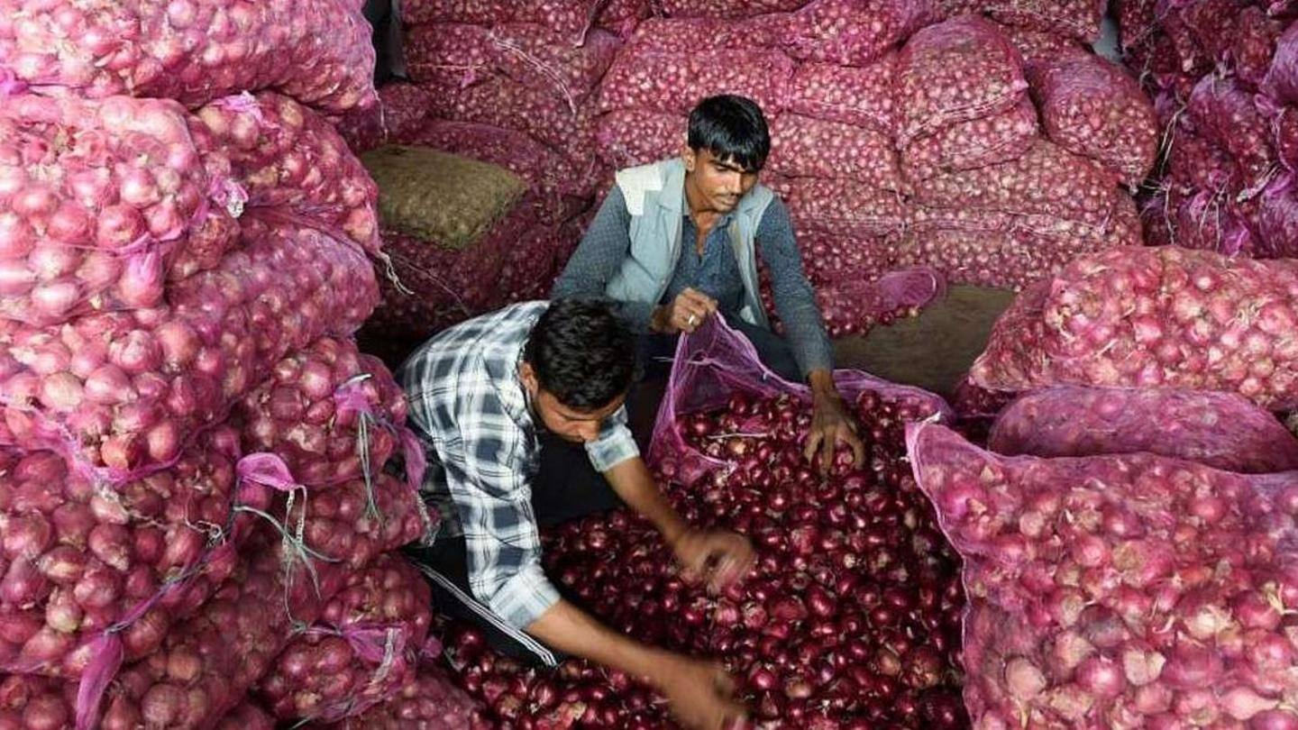 केंद्र सरकार ने क्यों लगाया प्याज के निर्यात पर प्रतिबंध और क्या होगा इसका असर?