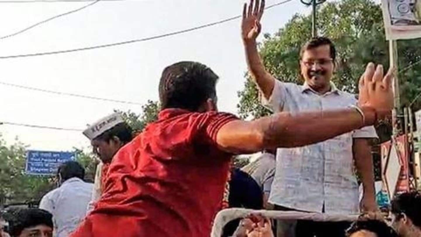 केजरीवाल थप्पड़ कांड: दिल्ली पुलिस ने आरोपी को बताया AAP कार्यकर्ता, AAP ने बताया मोदीभक्त