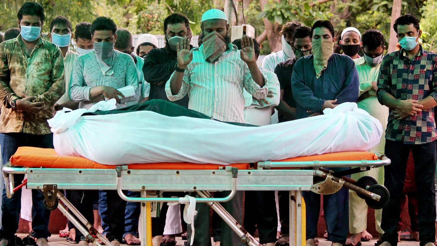 कोरोना वायरस: मुंबई में सामने आई आंकड़ों में गड़बड़ी, दर्ज नहीं की गईं 451 मौतें