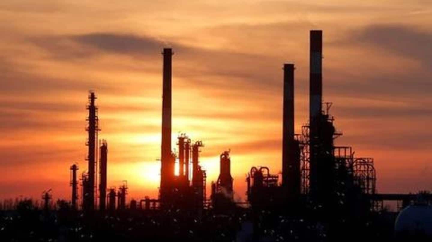 30 प्रतिशत तक गिरा कच्चे तेल का भाव, जानें सऊदी अरब ने क्यों कम की कीमतें