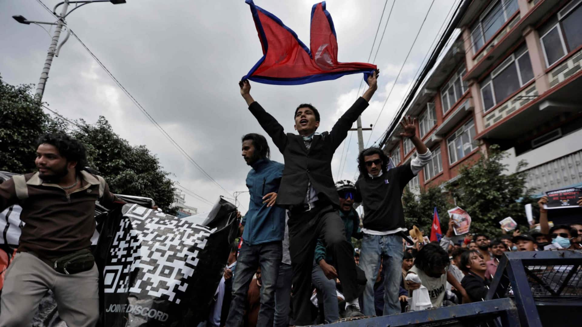 नेपाल में सामान्य हो रहे हालात: काठमांडू के कुछ इलाकों में कर्फ्यू खत्म, सेना भी हटी