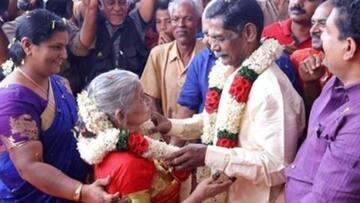 60 वर्षीय जोड़े को ओल्ड एज होम में हुआ प्यार, रचाई शादी; देखें वायरल तस्वीरें