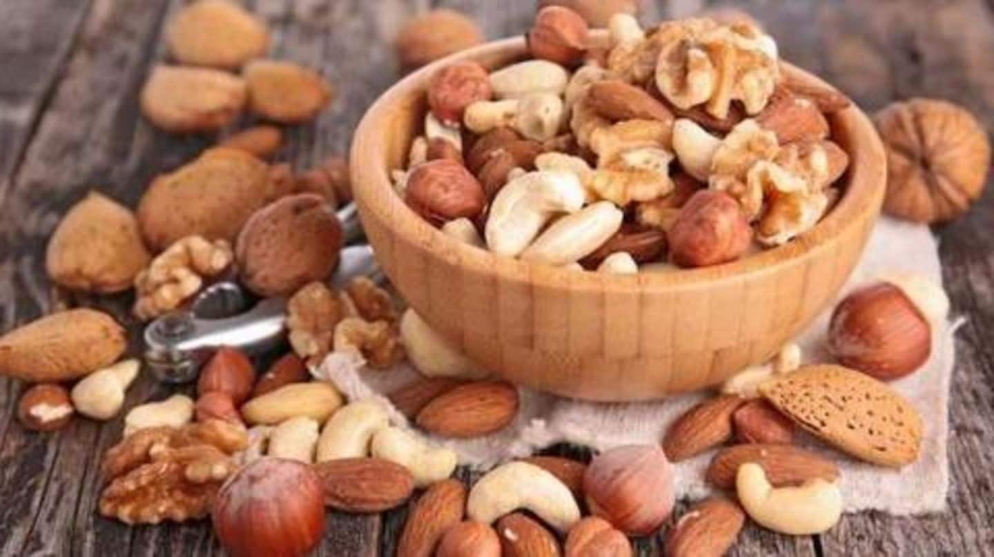 मेवे का सेवन वजन घटाने के साथ-साथ नाश्ते को बनाता है हेल्दी मेवे का सेवन वजन घटाने के साथ-साथ नाश्ते को बनाता है हेल्दी