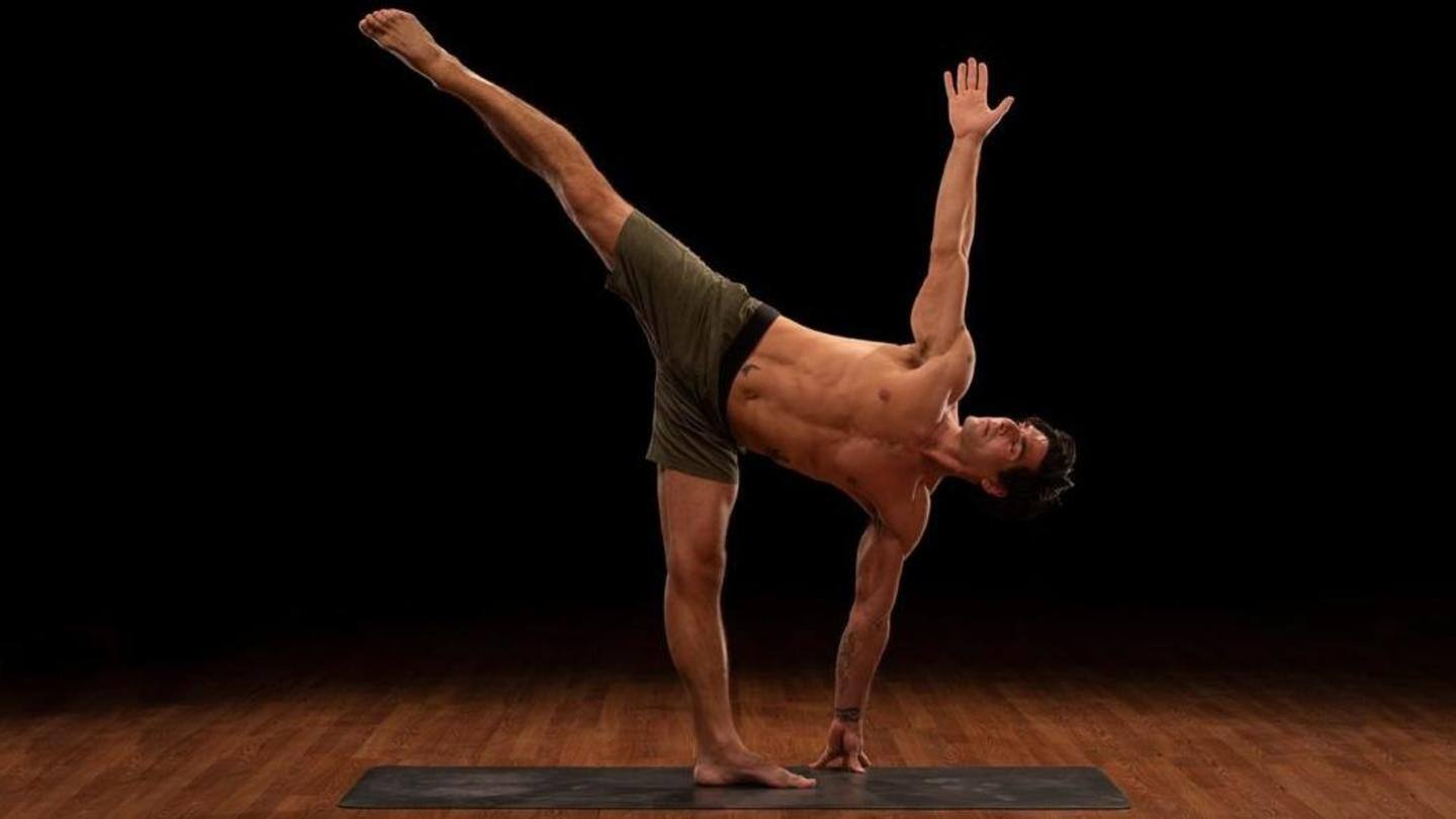 अर्ध चंद्रासन: स्वास्थ्य के लिए फायदेमंद है इस योगासन का अभ्यास, जानिए इससे जुड़ी महत्वपूर्ण बातें