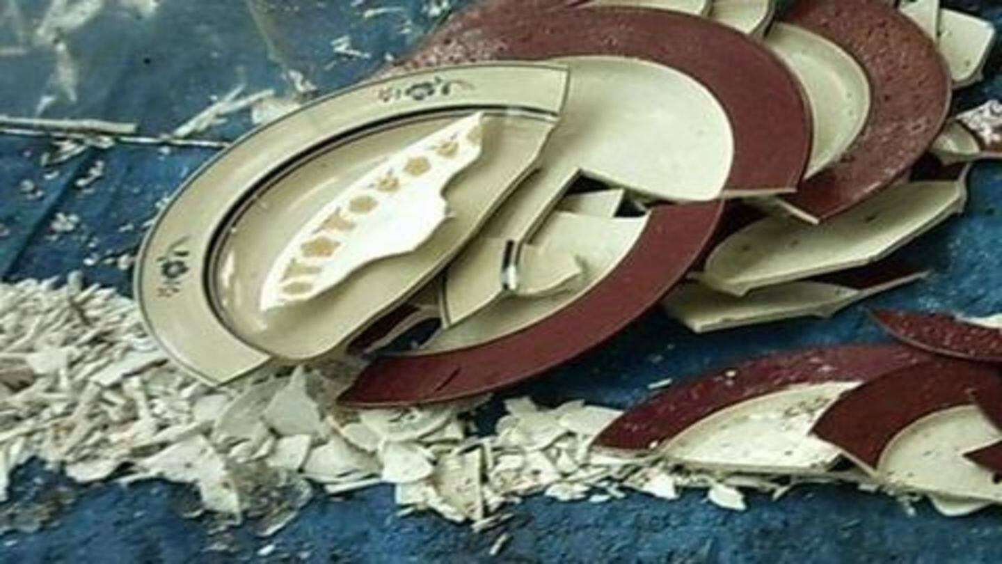 डेनमार्क में प्लेट तोड़कर किया जाता है नए साल का आगमन डेनमार्क में प्लेट तोड़कर किया जाता है नए साल का आगमन