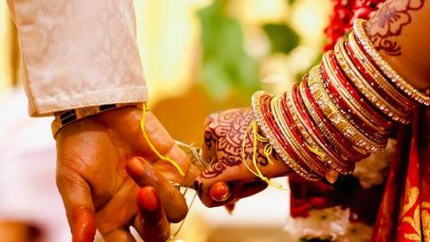 गुजरात: बच्चों की शादी से पहले घर से भागे दूल्हे का पिता और दुल्हन की मां