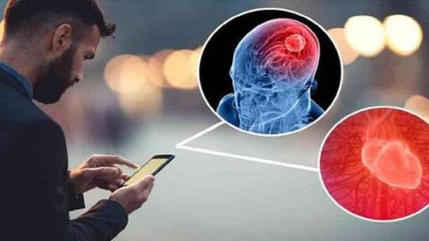 सिरदर्द हो रहा है तो भूलकर भी इस्तेमाल न करें स्मार्टफोन, बढ़ सकता है दर्द