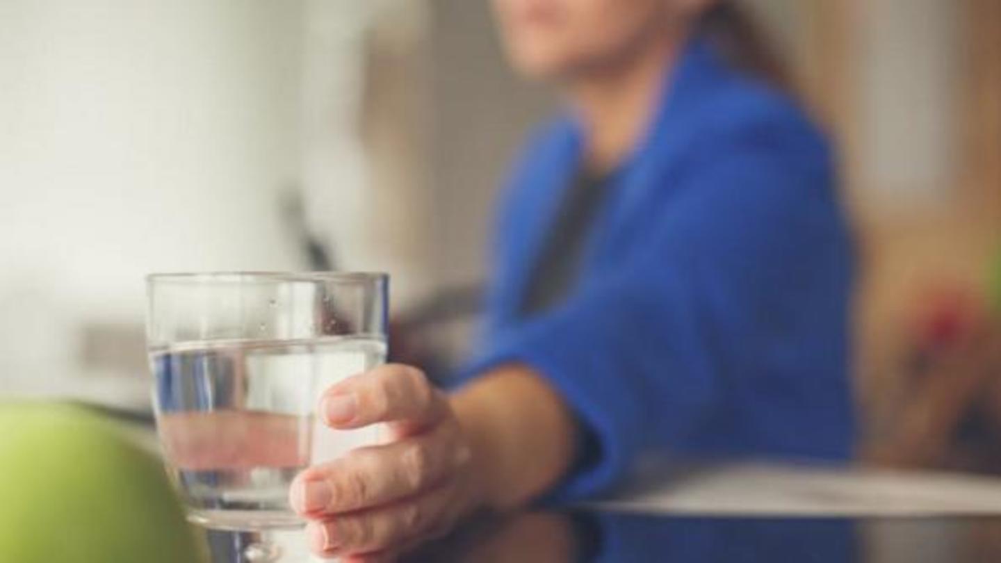 खाना खाने के तुरंत बाद पानी क्यों नहीं पीना चाहिए?