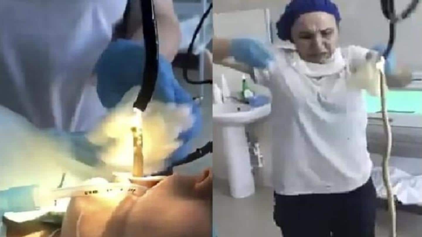 डॉक्टरों ने महिला के मुंह से निकाला चार फुट लंबा सांप, देखिए वायरल वीडियो