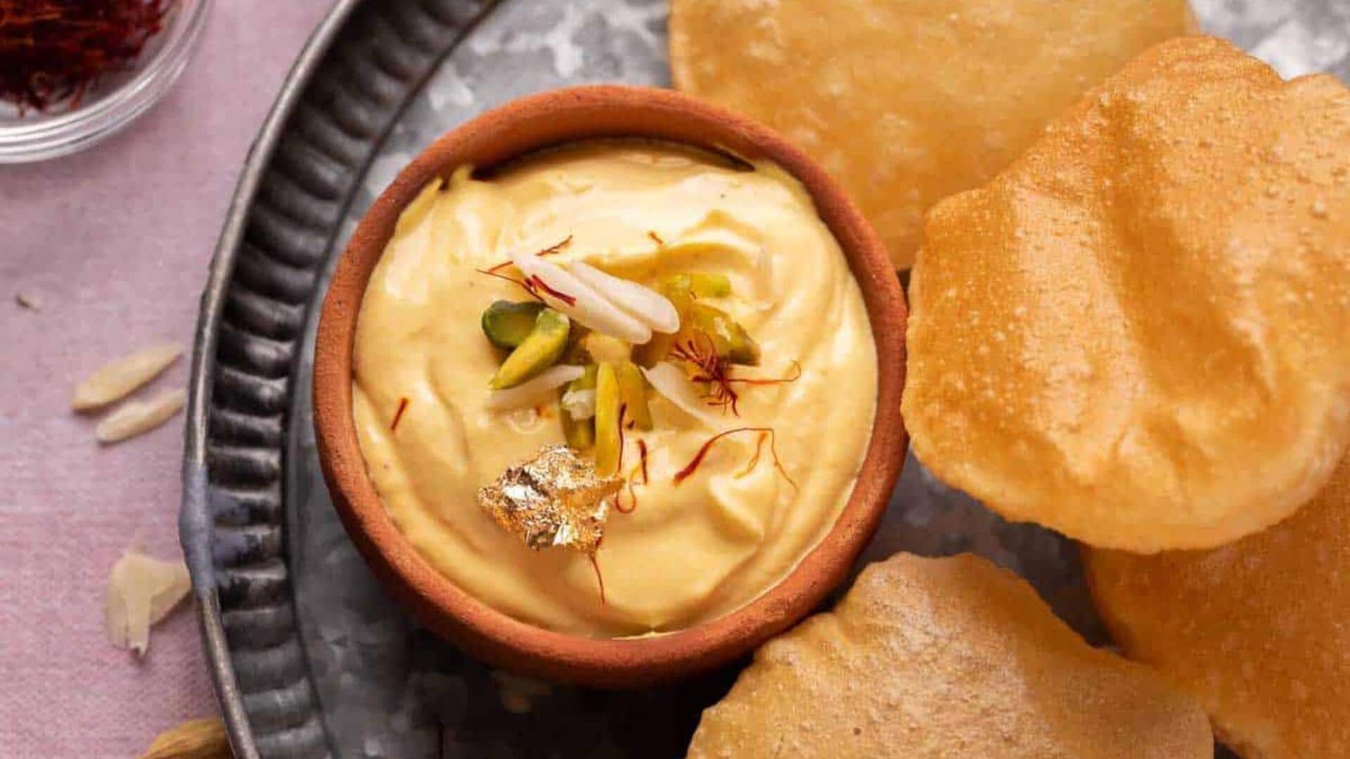 महाराष्ट्र का पारंपरिक श्रीखंड मुंह में ला देगा पानी, जानिए इसे बनाने की आसान रेसिपी