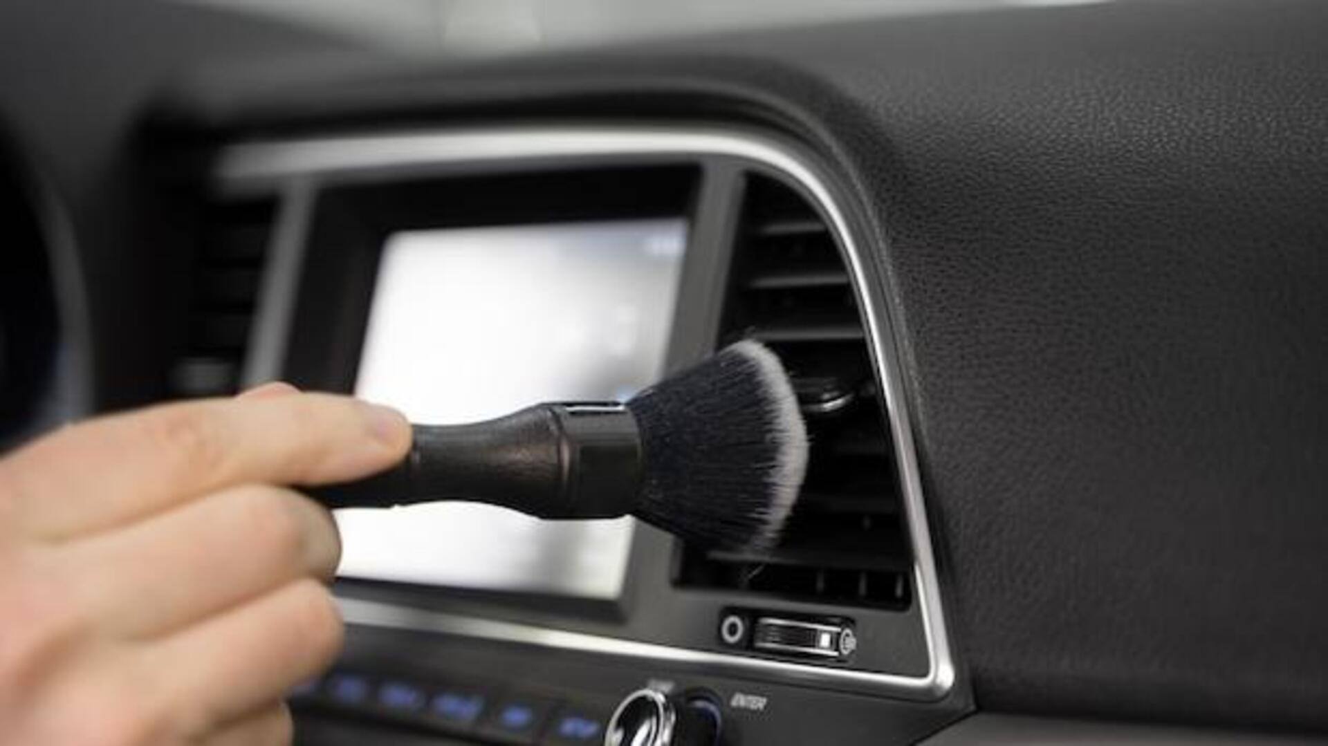 कार केयर टिप्स: इन आसान तरीकों से हमेशा महकता रहेगा गाड़ी का केबिन 