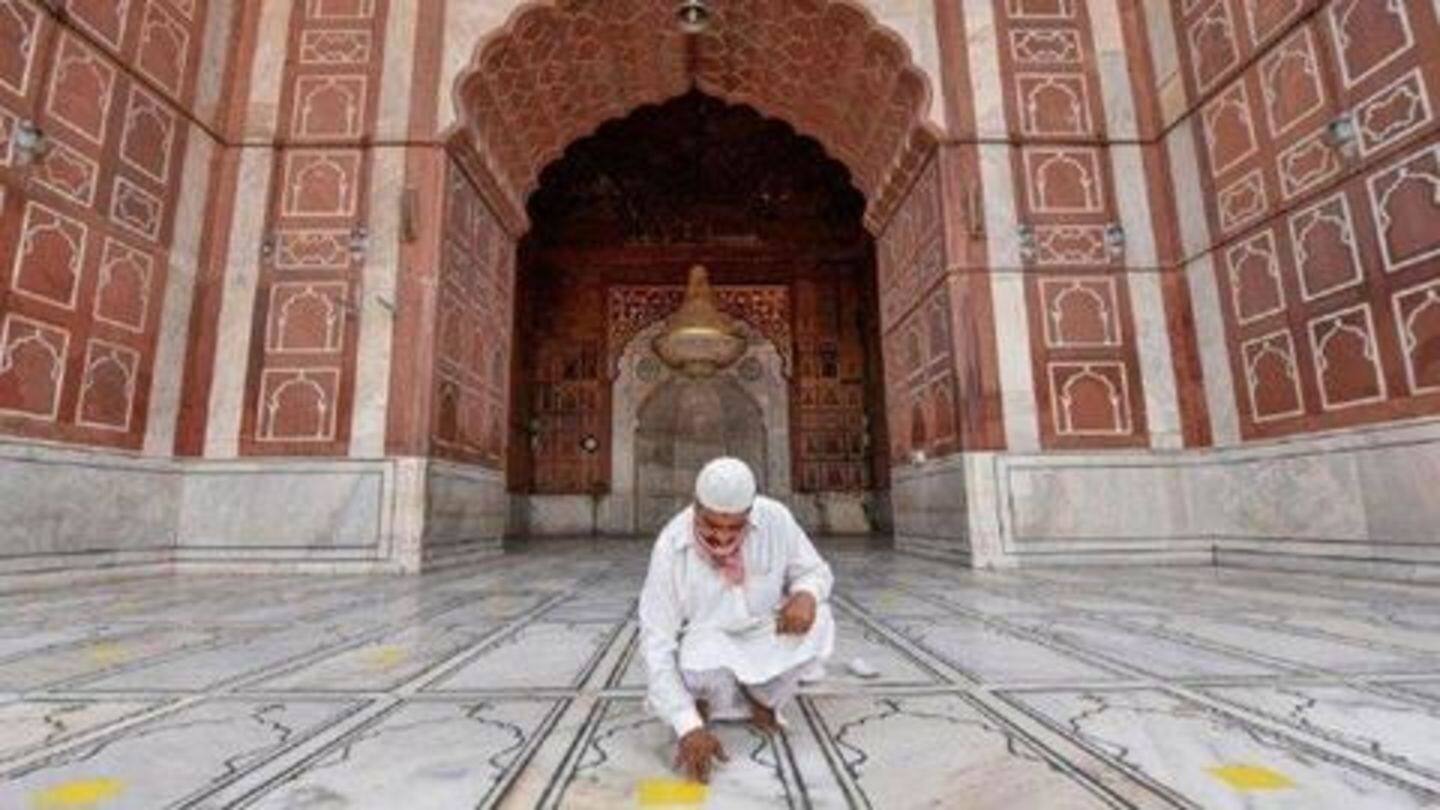 दिन में पांच बार किया जा रहा है सैनिटाइजेशन का कार्य दिन में पांच बार किया जा रहा है सैनिटाइजेशन का कार्य