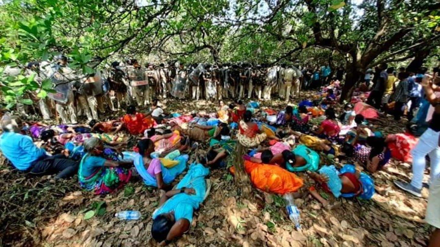 गोवा: प्रस्तावित IIT परिसर को लेकर हिंसा, पुलिस ने गांववालों पर दागे आंसू गैस के गोले
