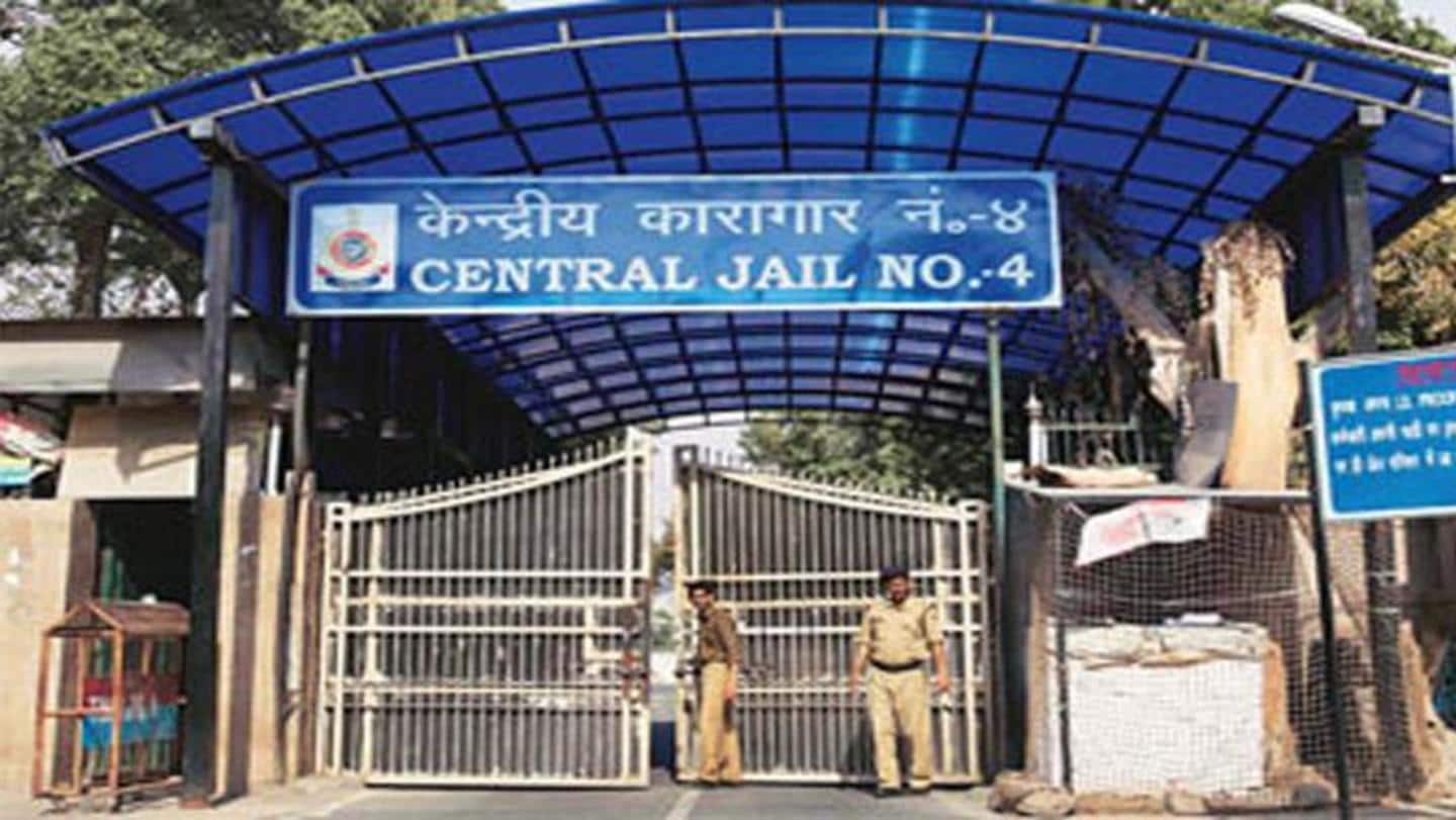 दिल्ली की जेलों से पैरोल पर रिहा हुए 80 कैदी फरार, तलाश जारी