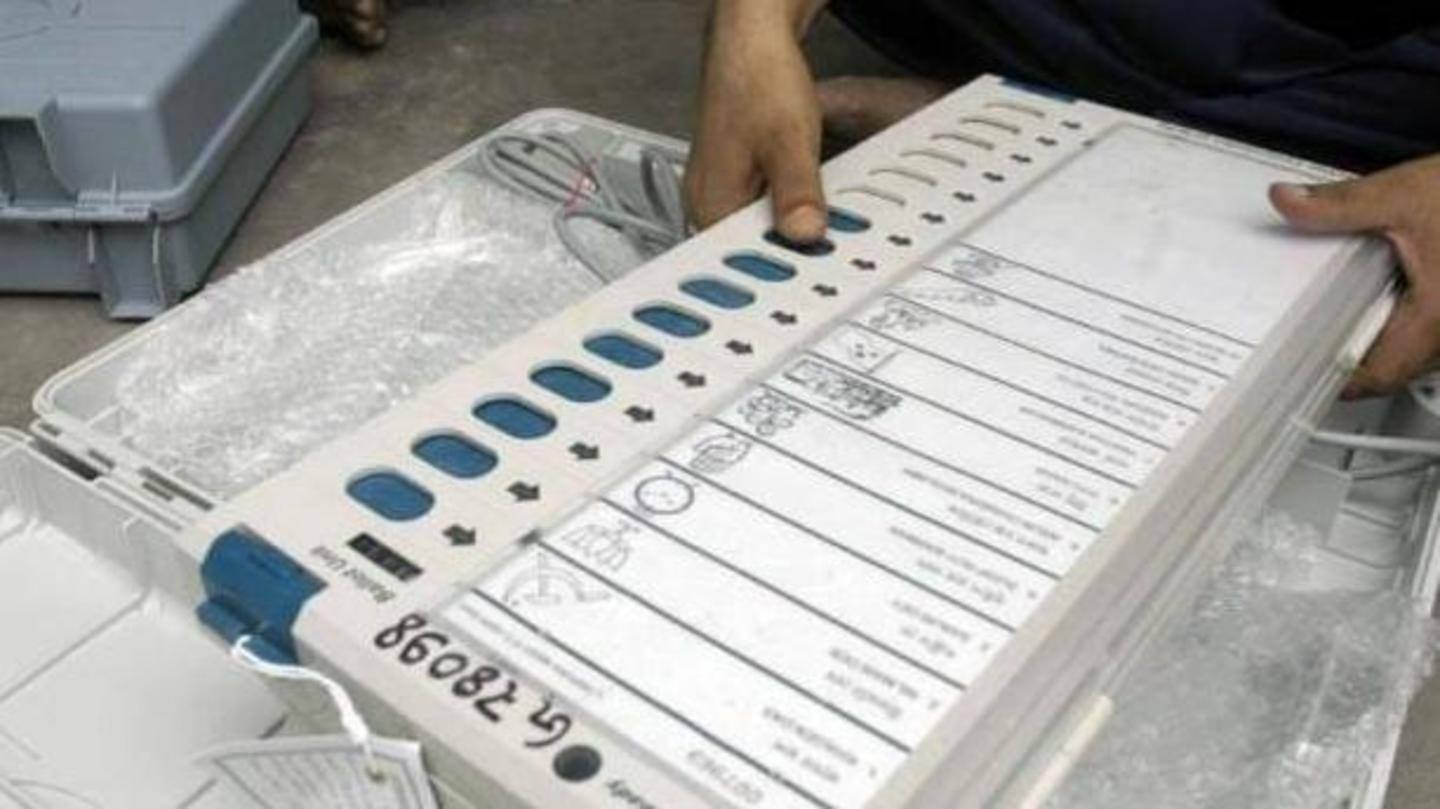बिहार विधानसभा चुनाव की तैयारियां: EVM का बटन दबाने के लिए मिलेगी लकड़ी की छड़ी
