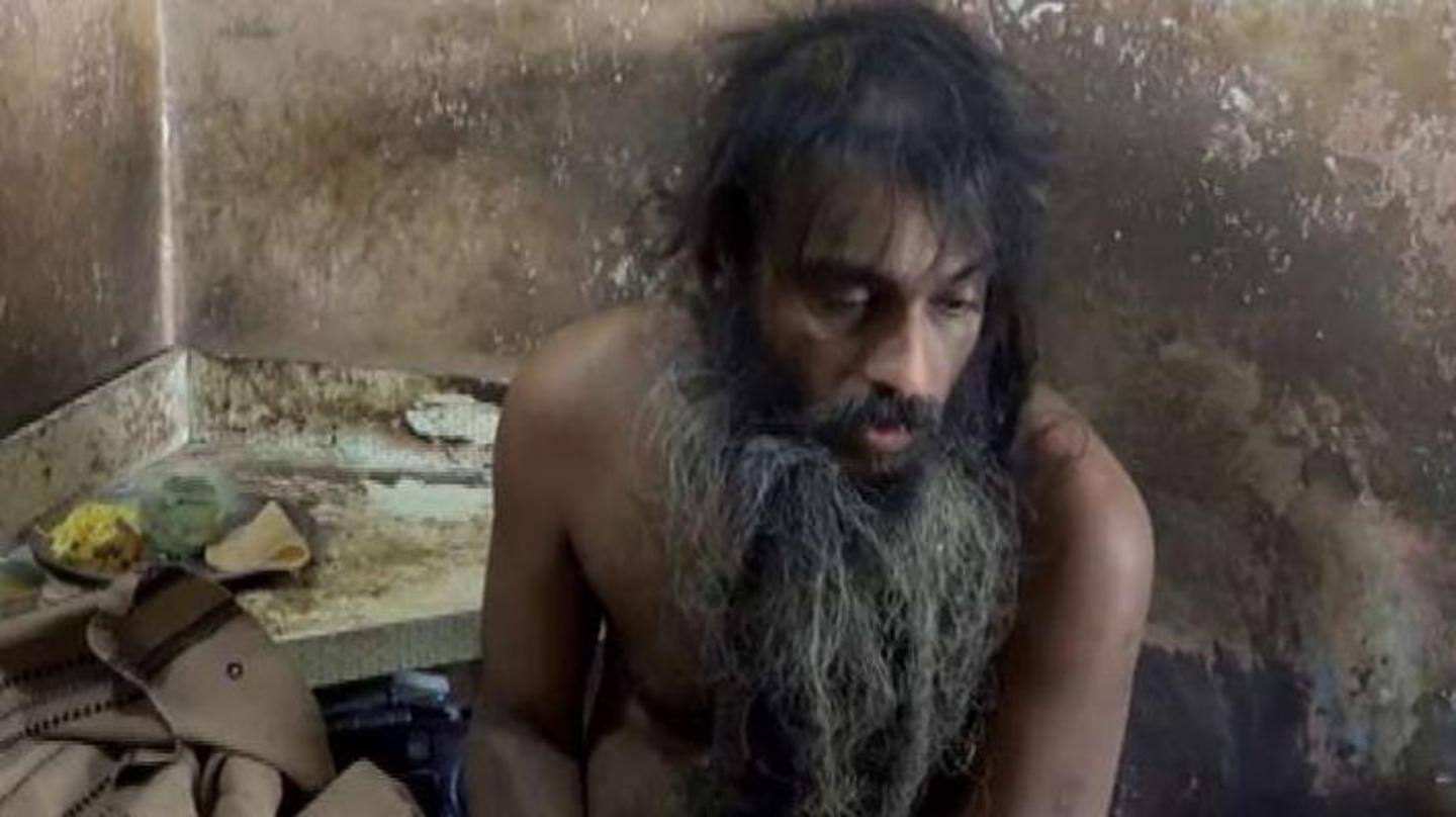 पूरे कमरे में उठ रही थी मल की दुर्गन्ध पूरे कमरे में उठ रही थी मल की दुर्गन्ध