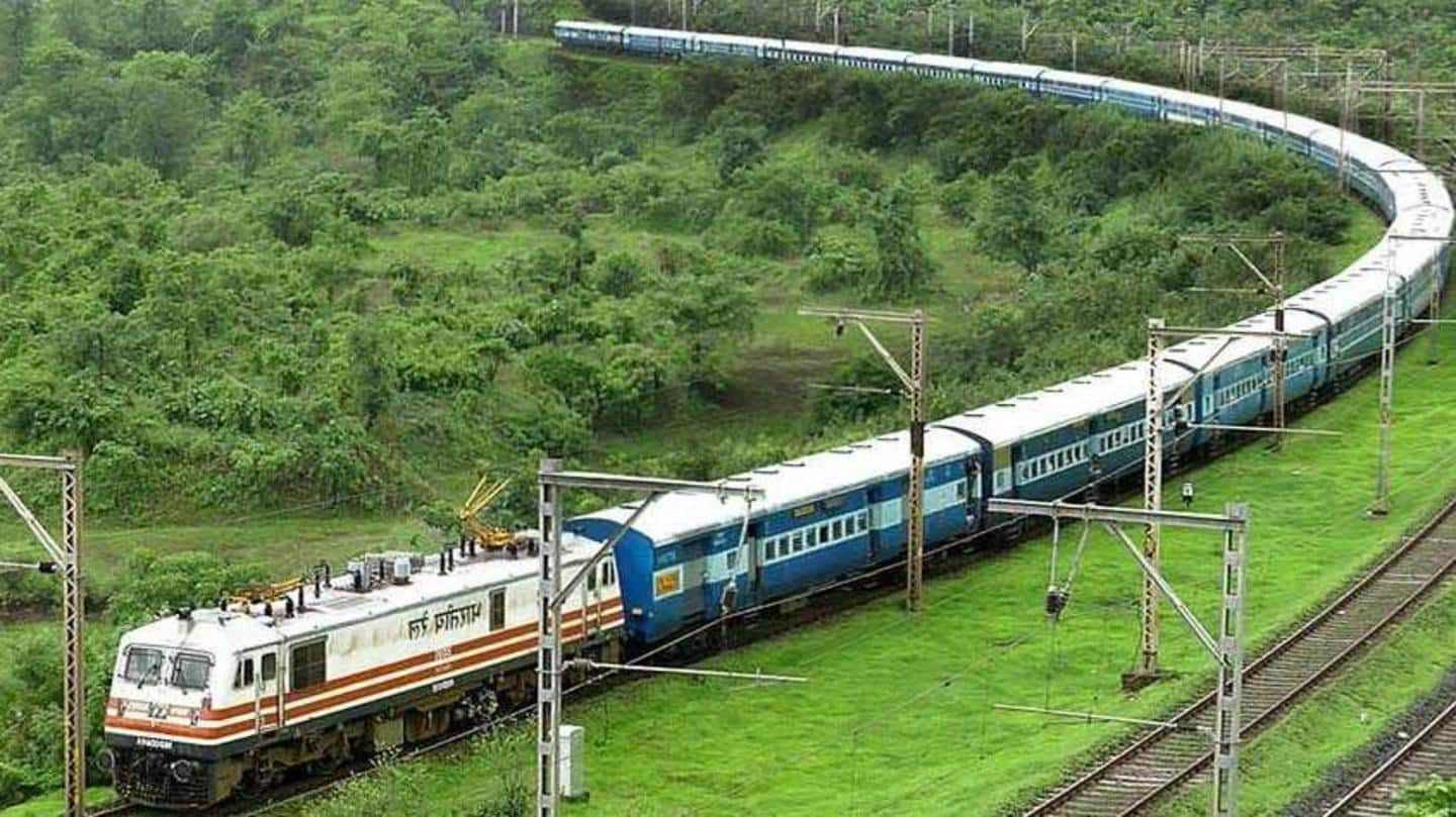 रेलवे ने शुरू की नई पहल, ट्रेनों में अब QR कोड से होगी टिकटों की जांच