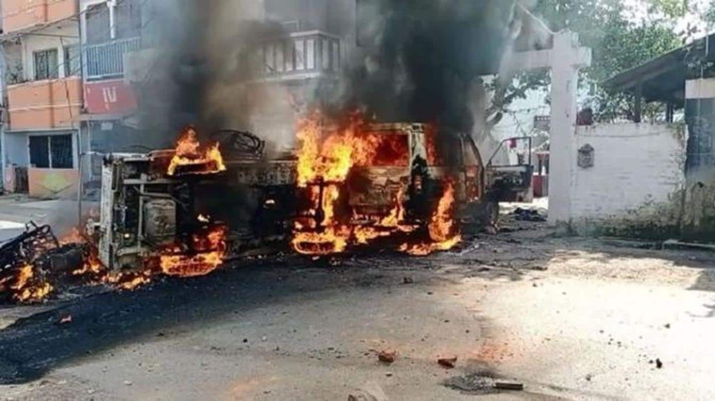 बिहार: मुंगेर में फिर भड़की हिंसा, SP कार्यालय में तोड़फोड़; चुनाव आयोग ने कलक्टर-SP को हटाया