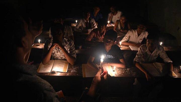 श्रीलंका में फेल हुआ ऊर्जा संयंत्र, सात घंटे तक अंधेरे में डूबा रहा पूरा देश
