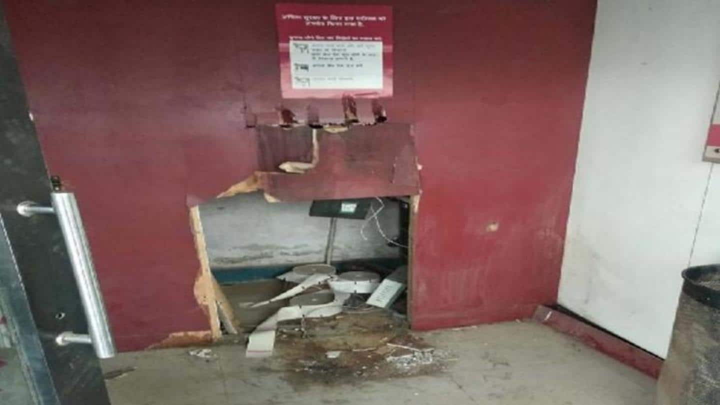 दिल्ली: छह महीने में दर्जनभर ATM उखाड़ ले गए चोर, पुलिस ने तीन आरोपी दबोचे