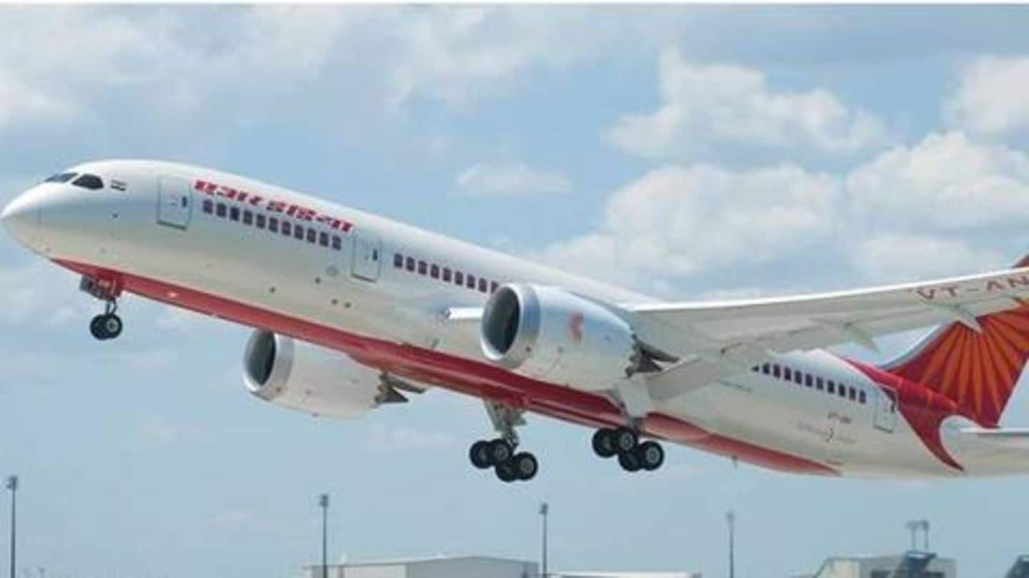 लॉकडाउन: एयर इंडिया ने शुरू की घरेलू और अंतरराष्ट्रीय उड़ानों की बुकिंग