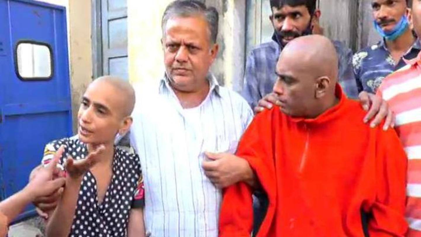 NGO कर्मचारियों ने बाहर निकालकर कटवाए बाल NGO कर्मचारियों ने बाहर निकालकर कटवाए बाल