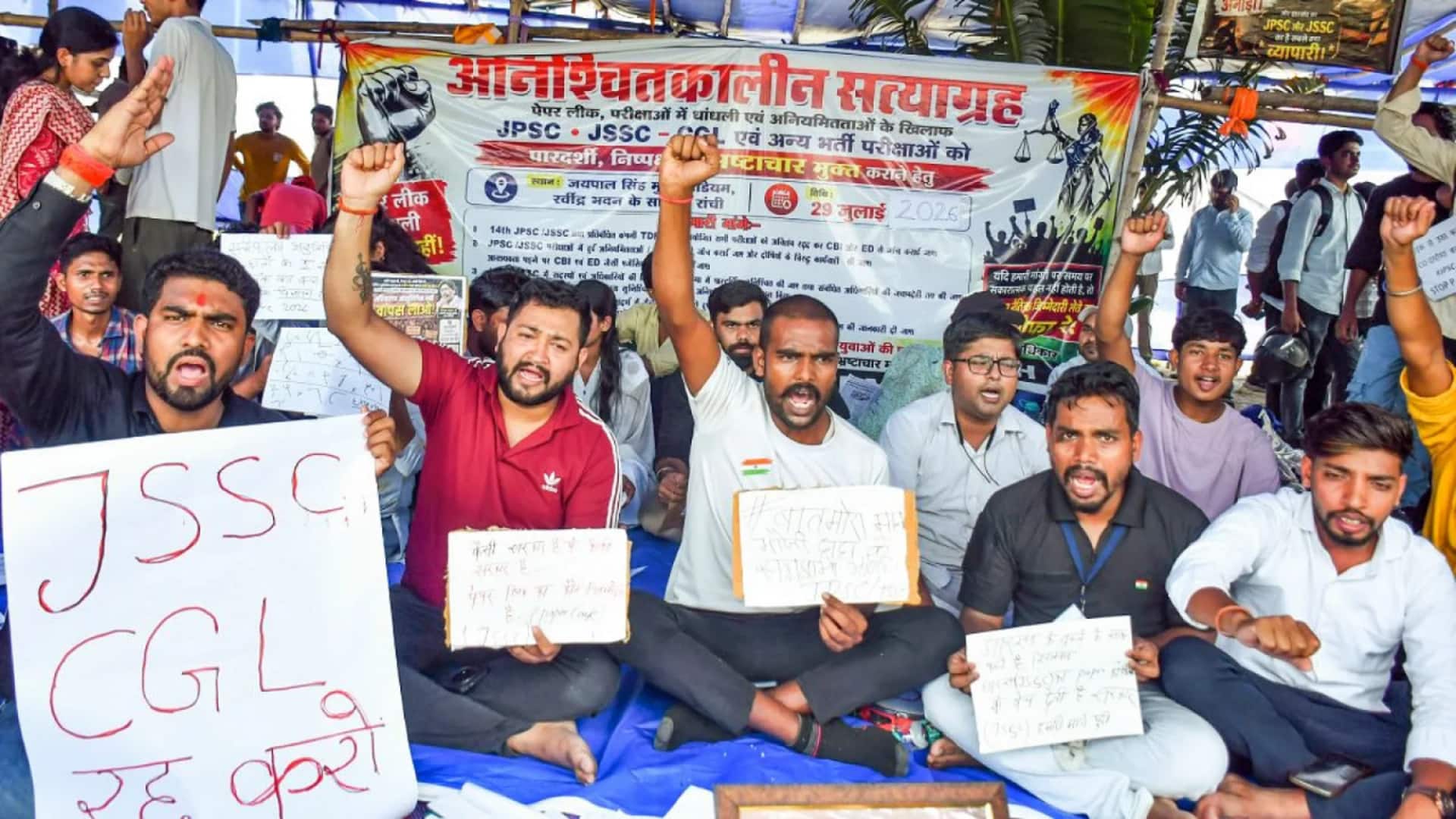 झारखंड सरकार ने छात्रों की आधी मांगें मानीं, JPSC परीक्षा होगी रद्द; लेकिन जारी रहेगा आंदोलन