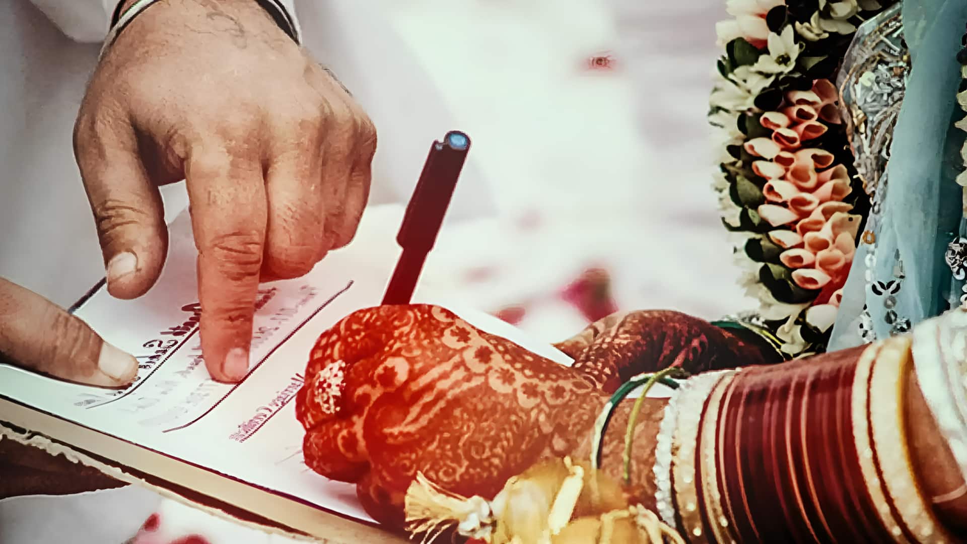 विवाह प्रमाणपत्र की गलतियों को कैसे ठीक करें? इन तरीकों को अपनाएं 