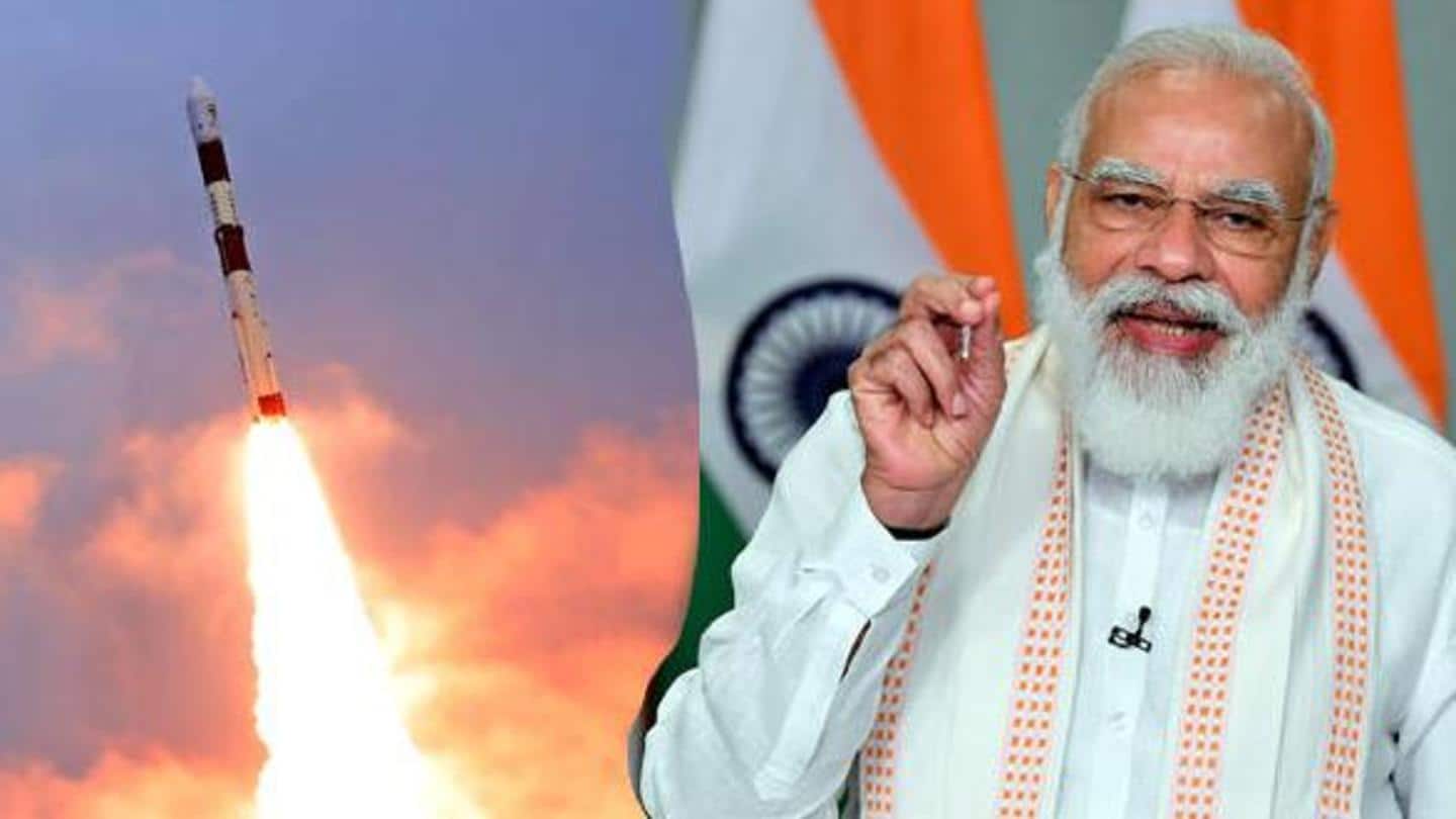 PM मोदी की फोटो और भगवद गीता अंतरिक्ष में भेजेगा ISRO, इसी महीने मिशन