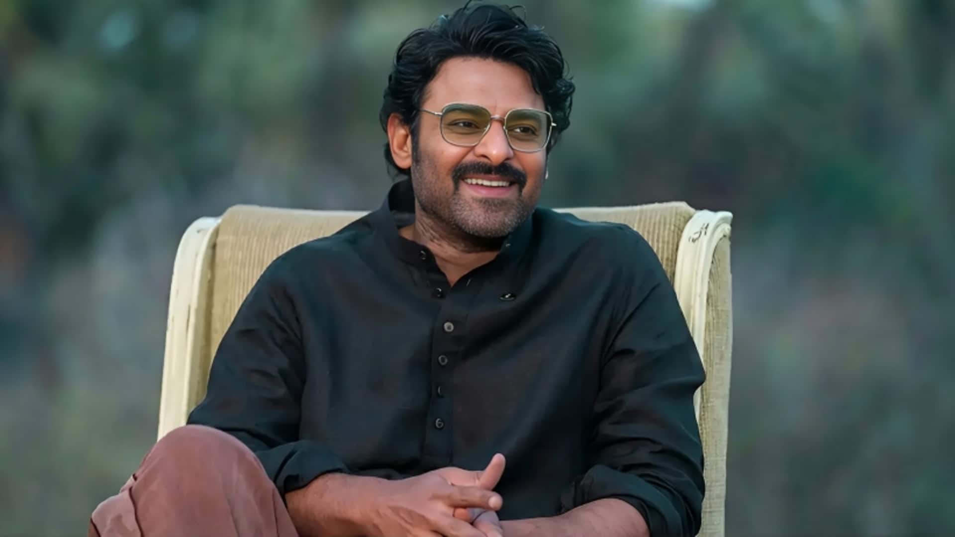 प्रभास की अगली चाल, 2 दिग्गज निर्देशकों की कमान में तैयार हो रहीं 2 पैन-इंडिया फिल्में