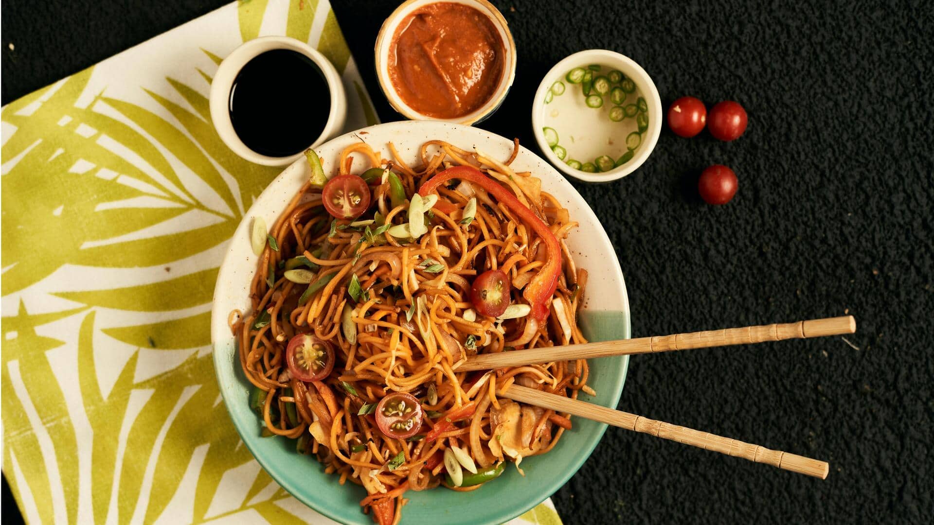 नूडल्स खाने के शौकीन हैं? एक बार आजमाएं इससे बने ये 5 चटपटे व्यंजन