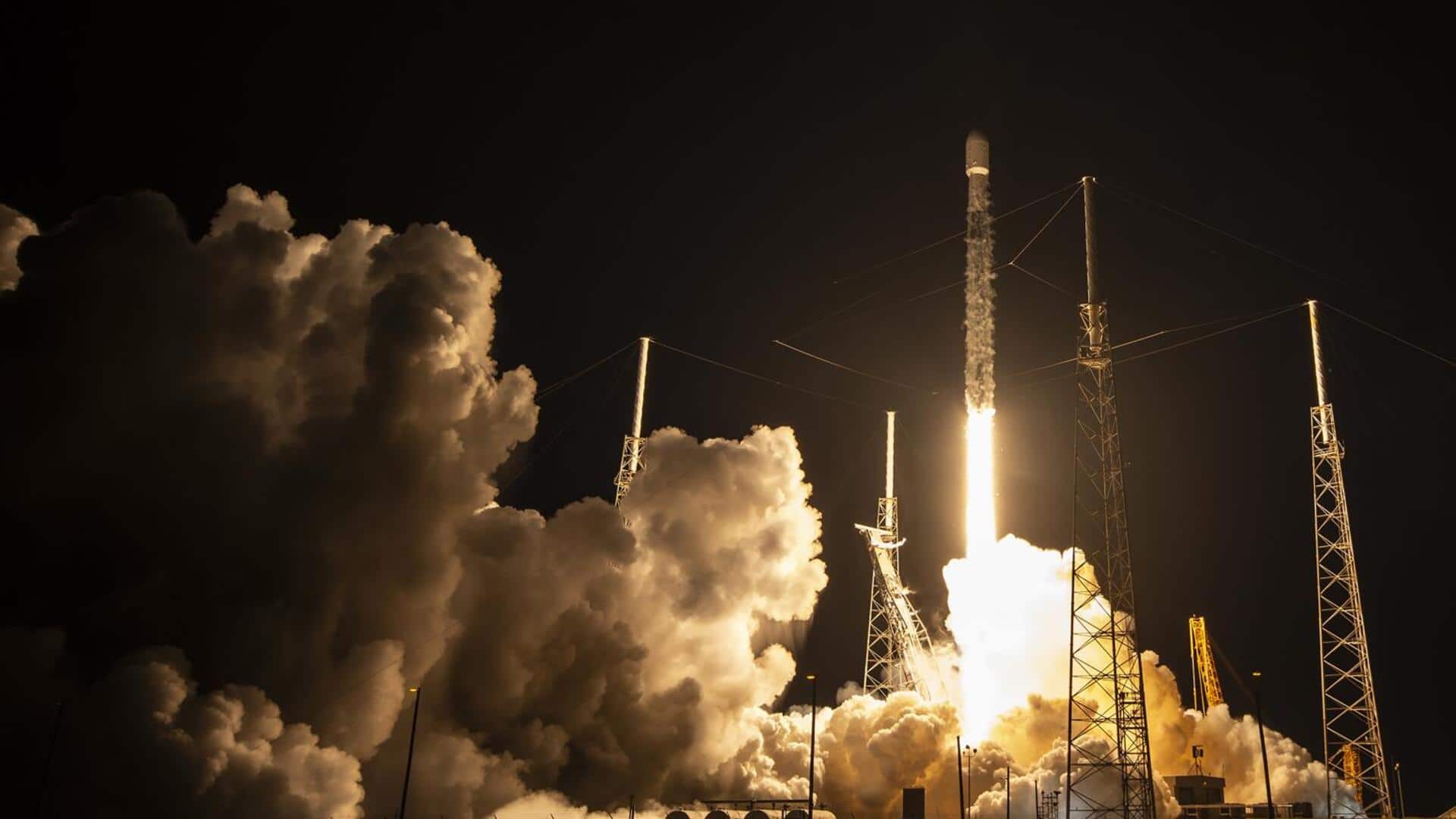 स्पेस-X ने लॉन्च किये 22 नए स्टारलिंक सैटेलाइट्स, जानिए कितनी हुई कुल संख्या